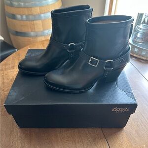 Ariat Black Ankle Booties with Chunky Heel